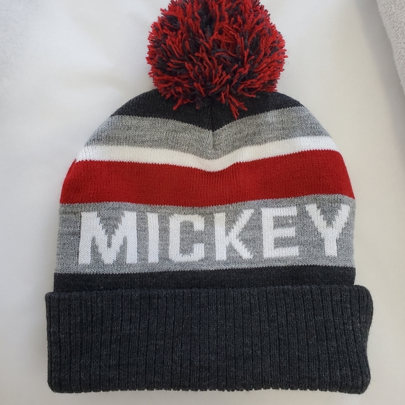 Disney Mickey Toque - Picture 3 of 4